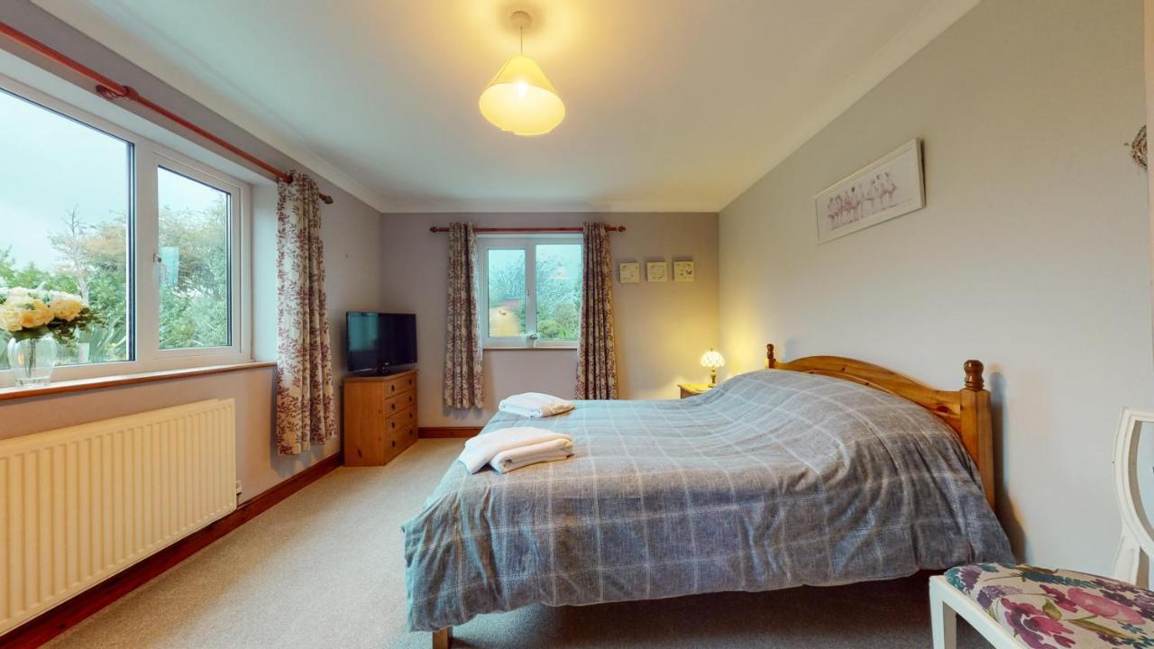 Jaw-Dropping Beach House In Anglesey Benllech Ngoại thất bức ảnh