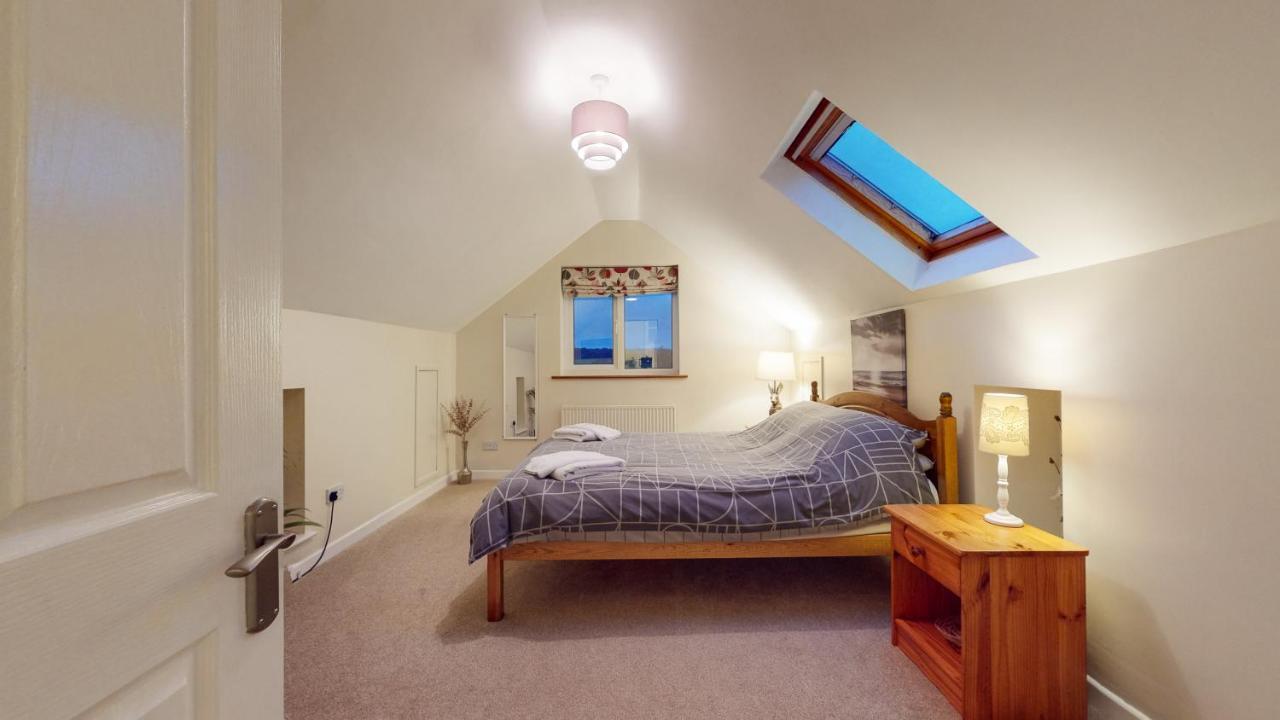 Jaw-Dropping Beach House In Anglesey Benllech Ngoại thất bức ảnh