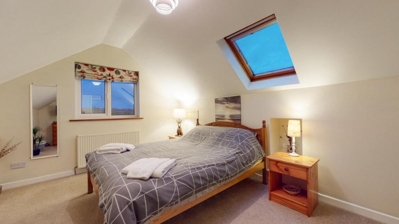 Jaw-Dropping Beach House In Anglesey Benllech Ngoại thất bức ảnh